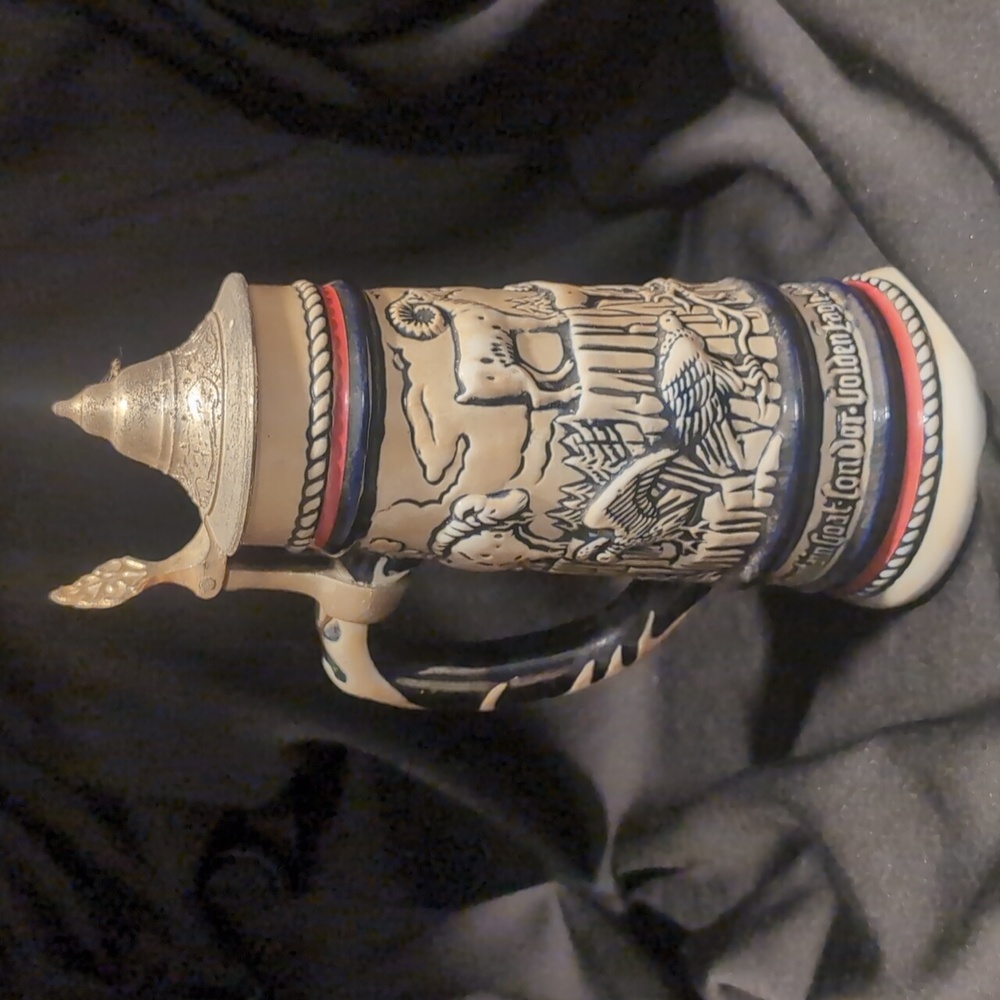 VINTAGE 1976 Avon Beer Stein